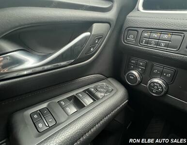 2023 GMC Yukon Denali   - Photo 20 - Macomb, IL 61455
