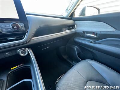 2024 Toyota Grand Highlander Limited   - Photo 21 - Macomb, IL 61455