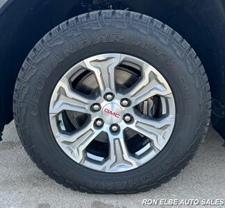 2023 GMC Sierra 1500 SLE - Photo 4 - Macomb, IL 61455