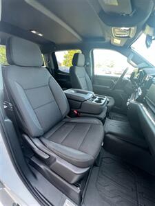 2023 GMC Sierra 1500 SLE - Photo 11 - Macomb, IL 61455
