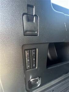 2021 Ford Expedition Limited - Photo 17 - Macomb, IL 61455