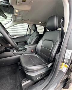 2022 Ford Escape SEL   - Photo 11 - Macomb, IL 61455