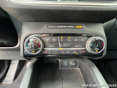 2022 Ford Escape SEL   - Photo 19 - Macomb, IL 61455