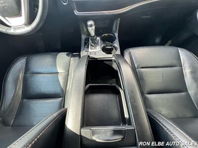 2015 Toyota Highlander XLE   - Photo 24 - Macomb, IL 61455