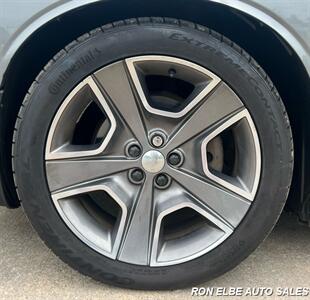 2012 Dodge Challenger R/T Classic - Photo 4 - Macomb, IL 61455