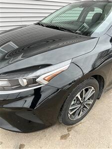 2024 Kia Forte LXS   - Photo 5 - Macomb, IL 61455