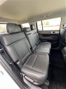 2024 Hyundai SANTA FE SEL   - Photo 12 - Macomb, IL 61455