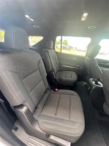 2025 Chevrolet Traverse LT   - Photo 12 - Macomb, IL 61455