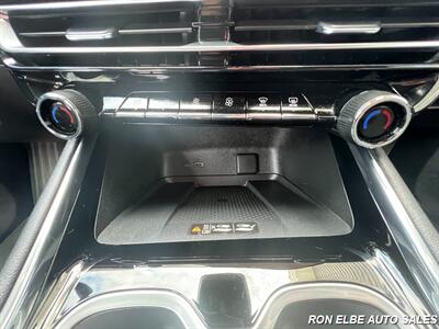 2025 Chevrolet Traverse LT   - Photo 23 - Macomb, IL 61455