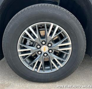 2025 Chevrolet Traverse LT   - Photo 4 - Macomb, IL 61455