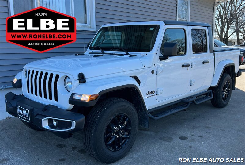 2022 Jeep Gladiator Sport  