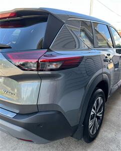 2023 Nissan Rogue SV   - Photo 8 - Macomb, IL 61455