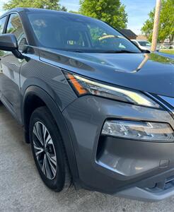 2023 Nissan Rogue SV   - Photo 7 - Macomb, IL 61455