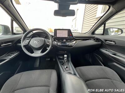 2019 Toyota C-HR LE   - Photo 12 - Macomb, IL 61455