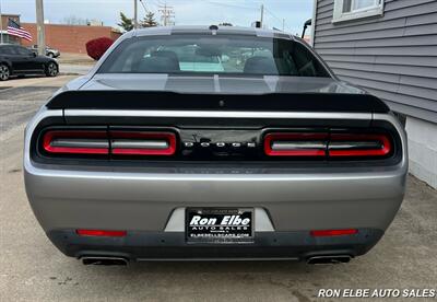 2017 Dodge Challenger R/T   - Photo 9 - Macomb, IL 61455