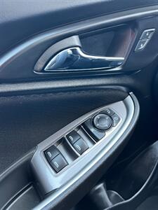 2024 Chevrolet Malibu LT   - Photo 19 - Macomb, IL 61455