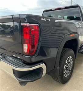 2024 GMC Sierra 2500HD SLE   - Photo 9 - Macomb, IL 61455