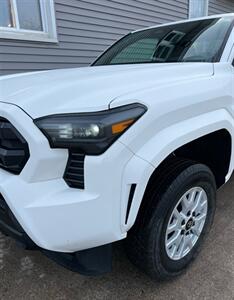 2024 Toyota Tacoma SR   - Photo 4 - Macomb, IL 61455