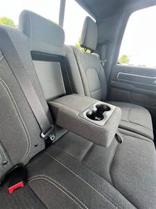 2019 RAM 1500 Big Horn   - Photo 13 - Macomb, IL 61455