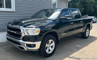 2019 RAM 1500 Big Horn   - Photo 2 - Macomb, IL 61455