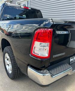 2019 RAM 1500 Big Horn   - Photo 10 - Macomb, IL 61455