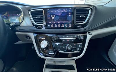 2018 Chrysler Pacifica Limited   - Photo 19 - Macomb, IL 61455