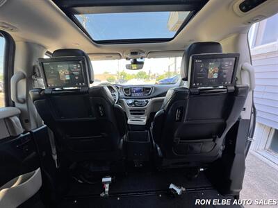 2018 Chrysler Pacifica Limited   - Photo 15 - Macomb, IL 61455