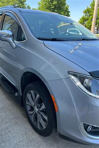 2018 Chrysler Pacifica Limited   - Photo 7 - Macomb, IL 61455