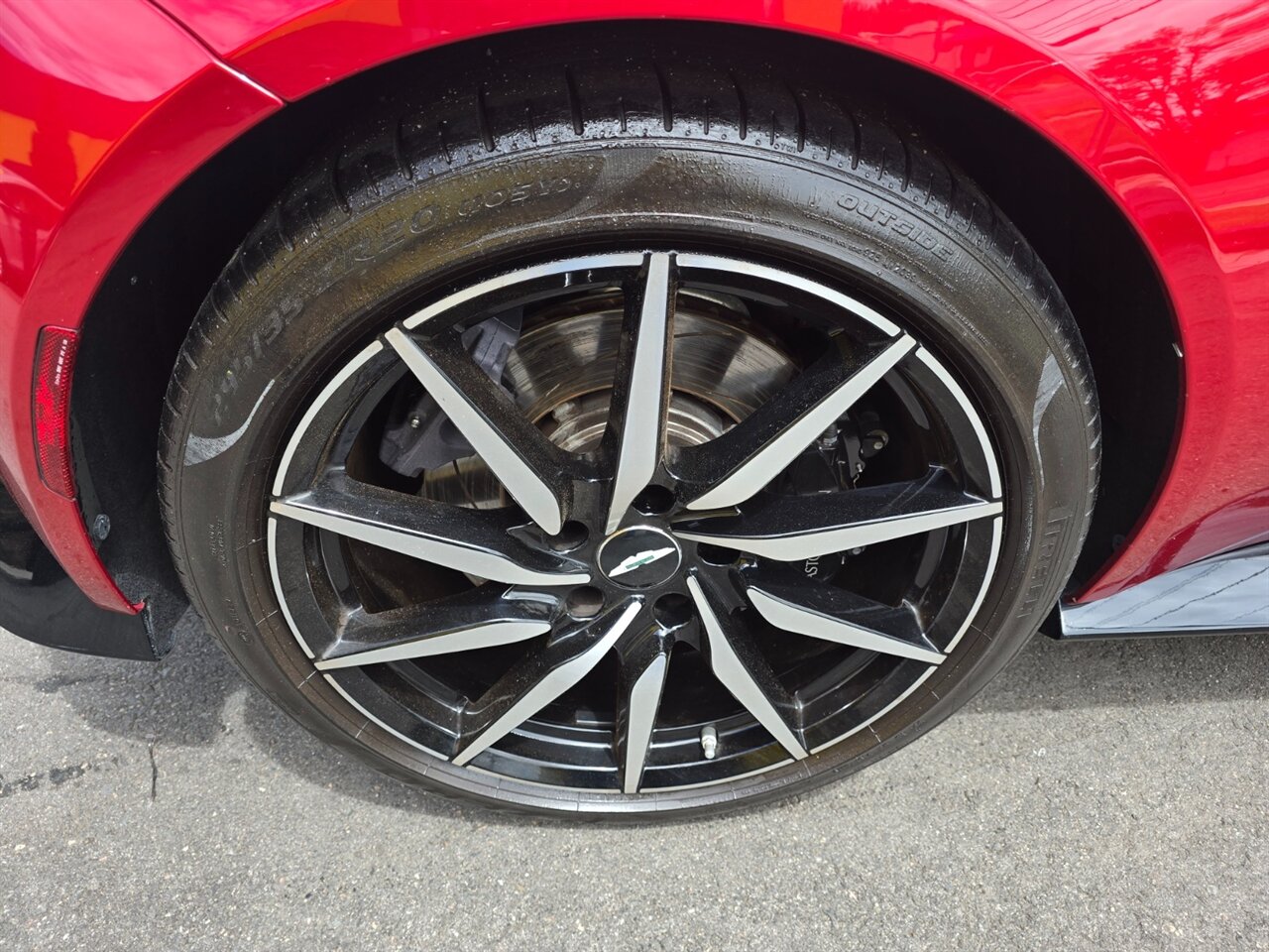 2020 Aston Martin Vantage - Photo 39 - Red Bank, NJ 07701