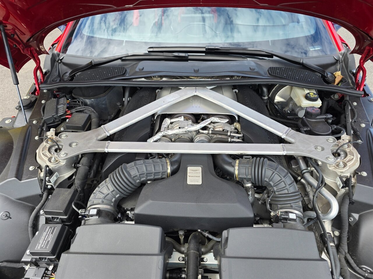 2020 Aston Martin Vantage - Photo 26 - Red Bank, NJ 07701