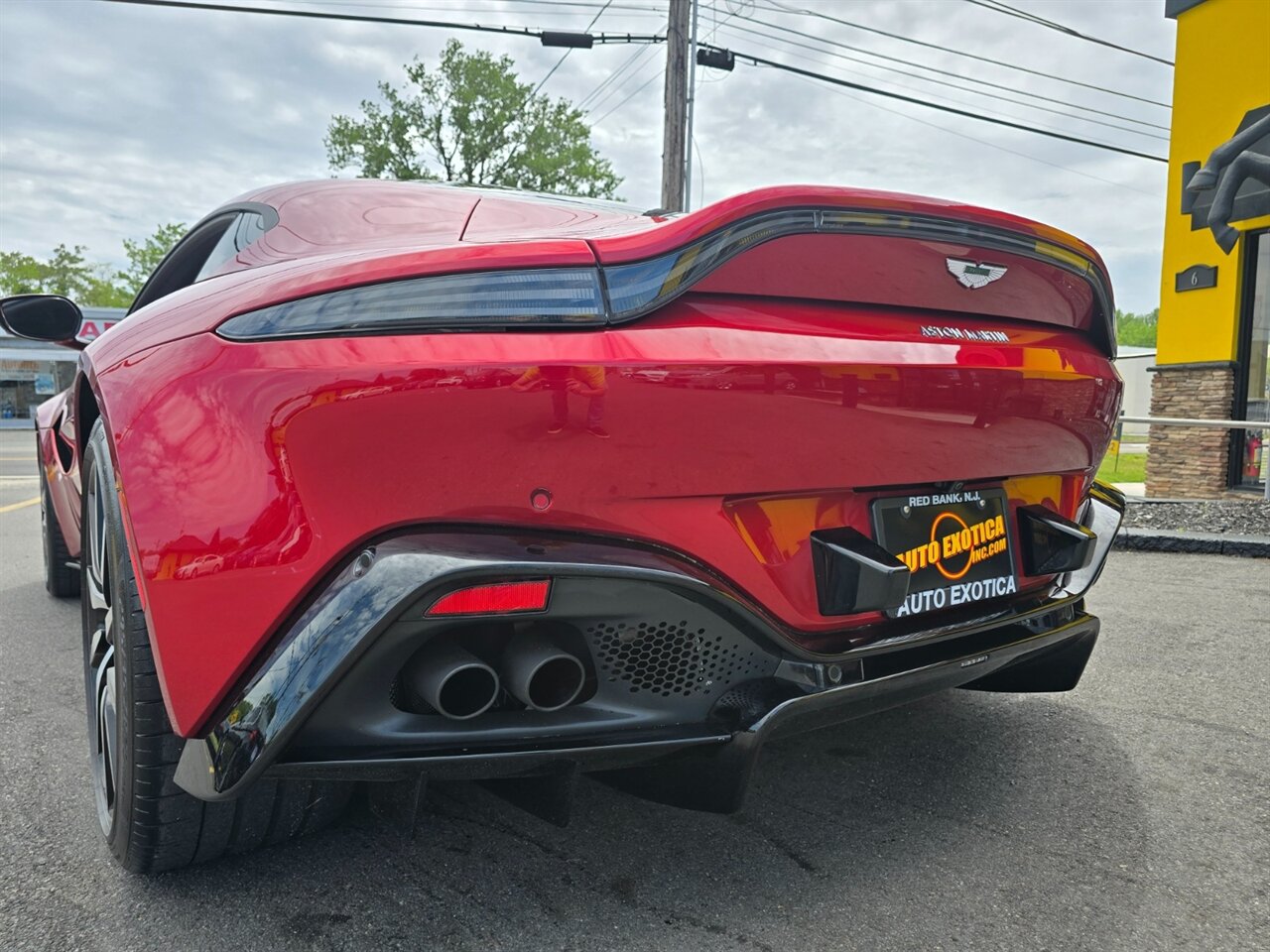 2020 Aston Martin Vantage - Photo 34 - Red Bank, NJ 07701