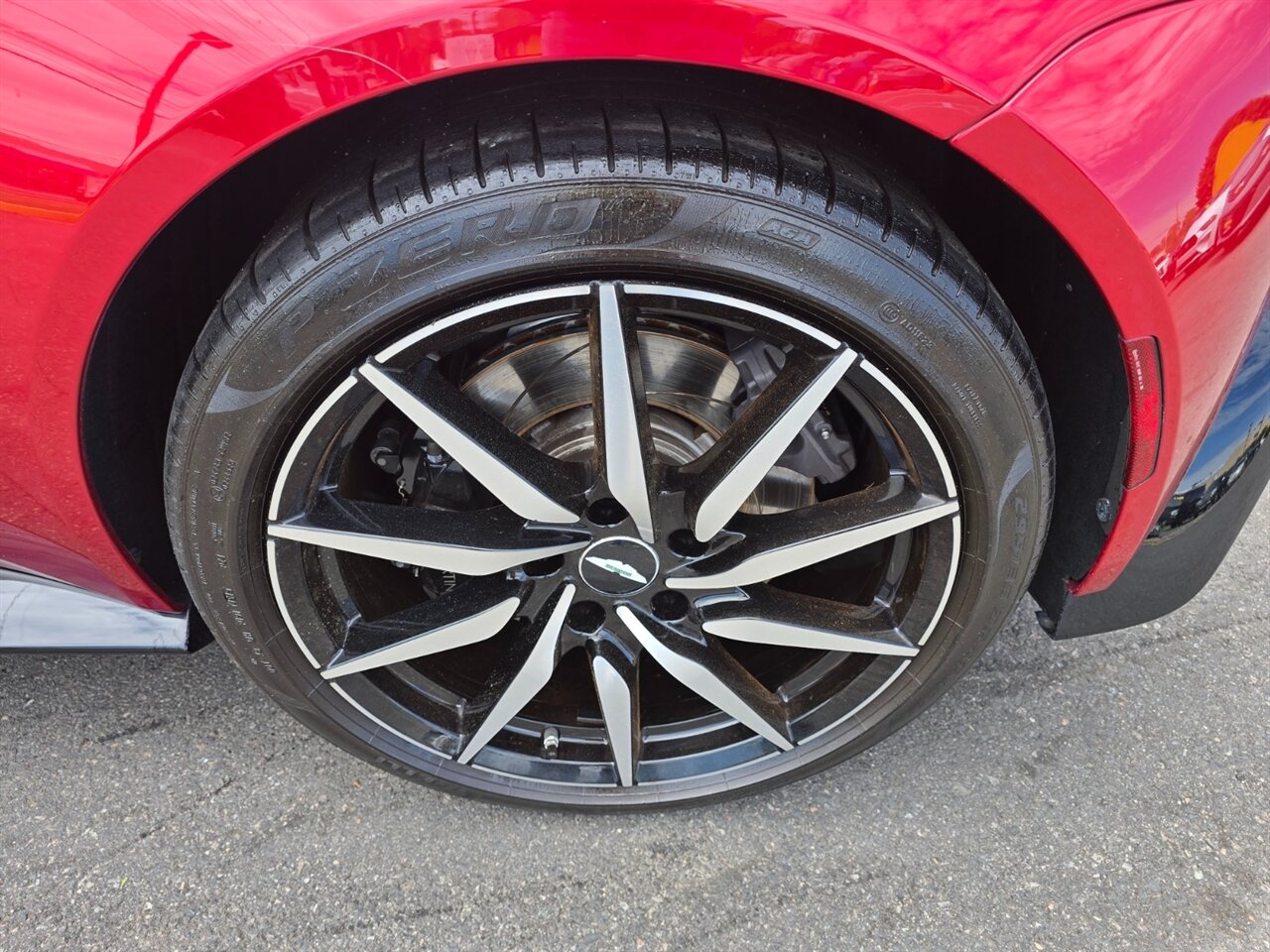 2020 Aston Martin Vantage - Photo 38 - Red Bank, NJ 07701