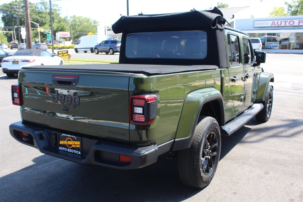 2021 Jeep Gladiator Sport S - Photo 3 - Red Bank, NJ 07701