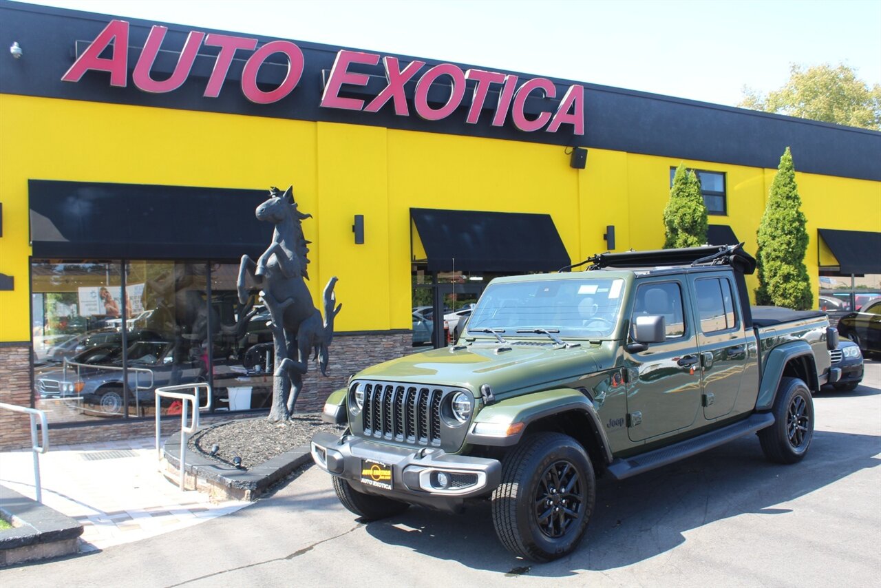 2021 Jeep Gladiator Sport S - Photo 1 - Red Bank, NJ 07701