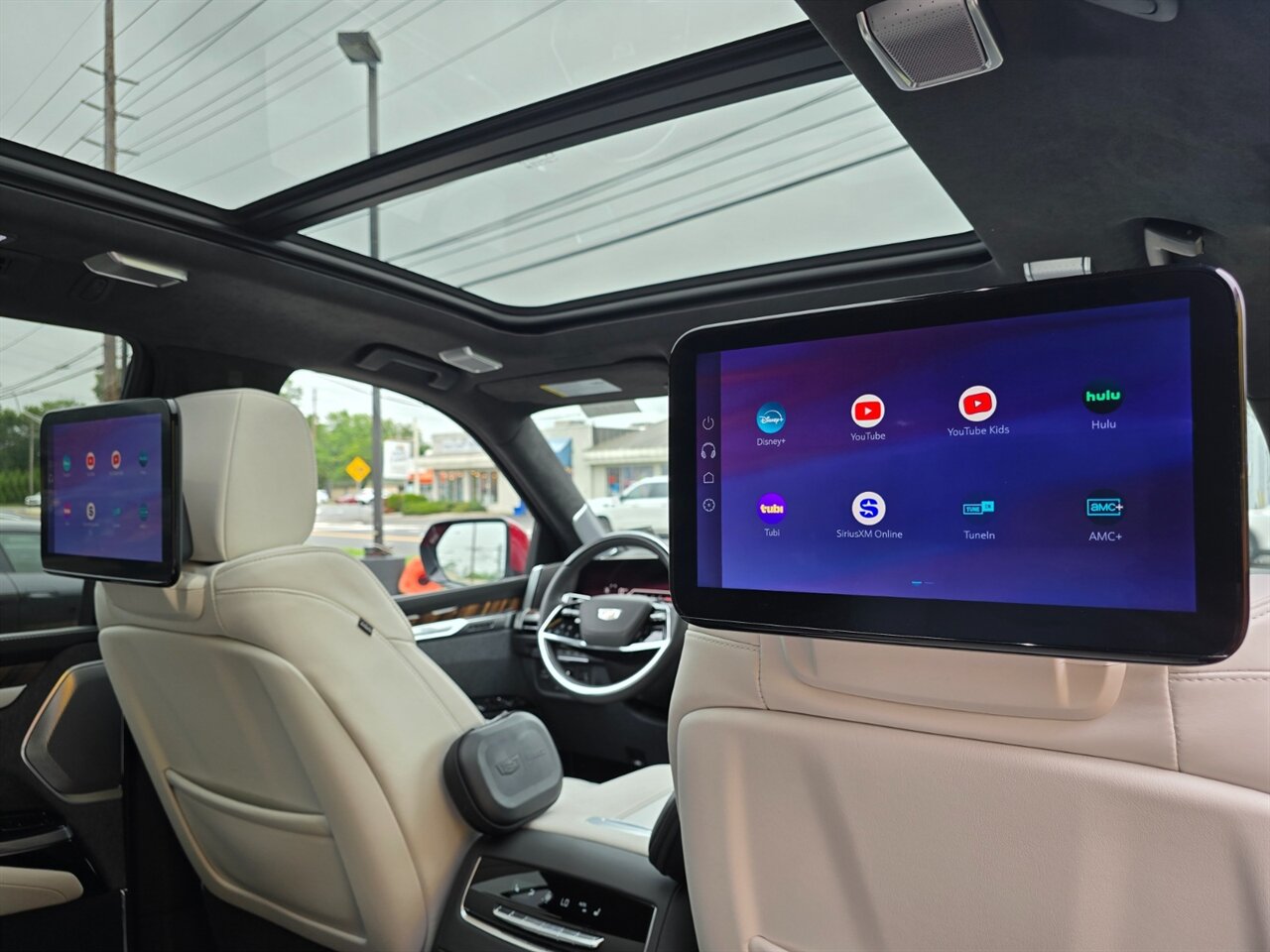 2026 Cadillac Escalade Sport Platinum - Photo 18 - Red Bank, NJ 07701