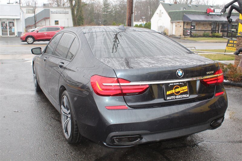 2019 BMW 750i  