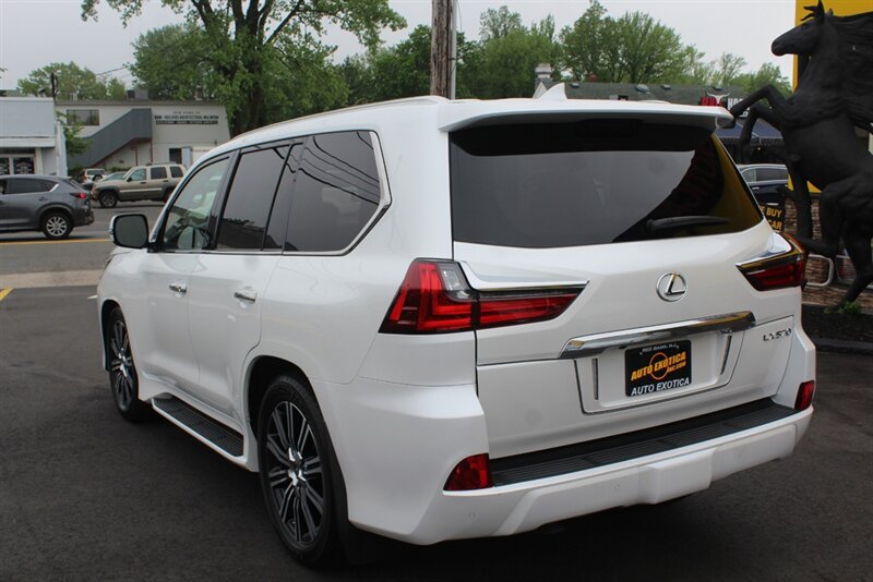 2018 Lexus LX 570  