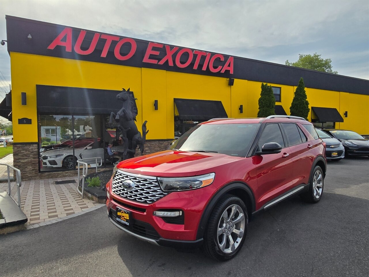 2020 Ford Explorer Platinum   - Photo 1 - Red Bank, NJ 07701