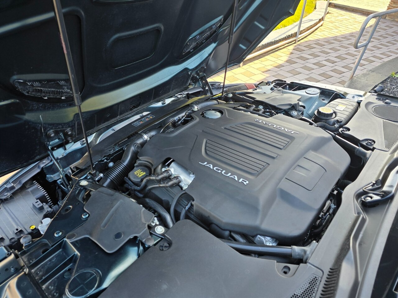 2021 Jaguar F-Type R - Photo 62 - Red Bank, NJ 07701