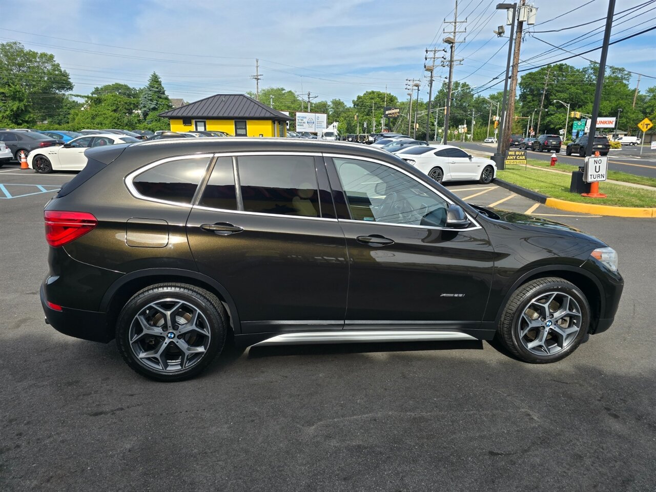 2017 BMW X1 xDrive28i - Photo 21 - Red Bank, NJ 07701