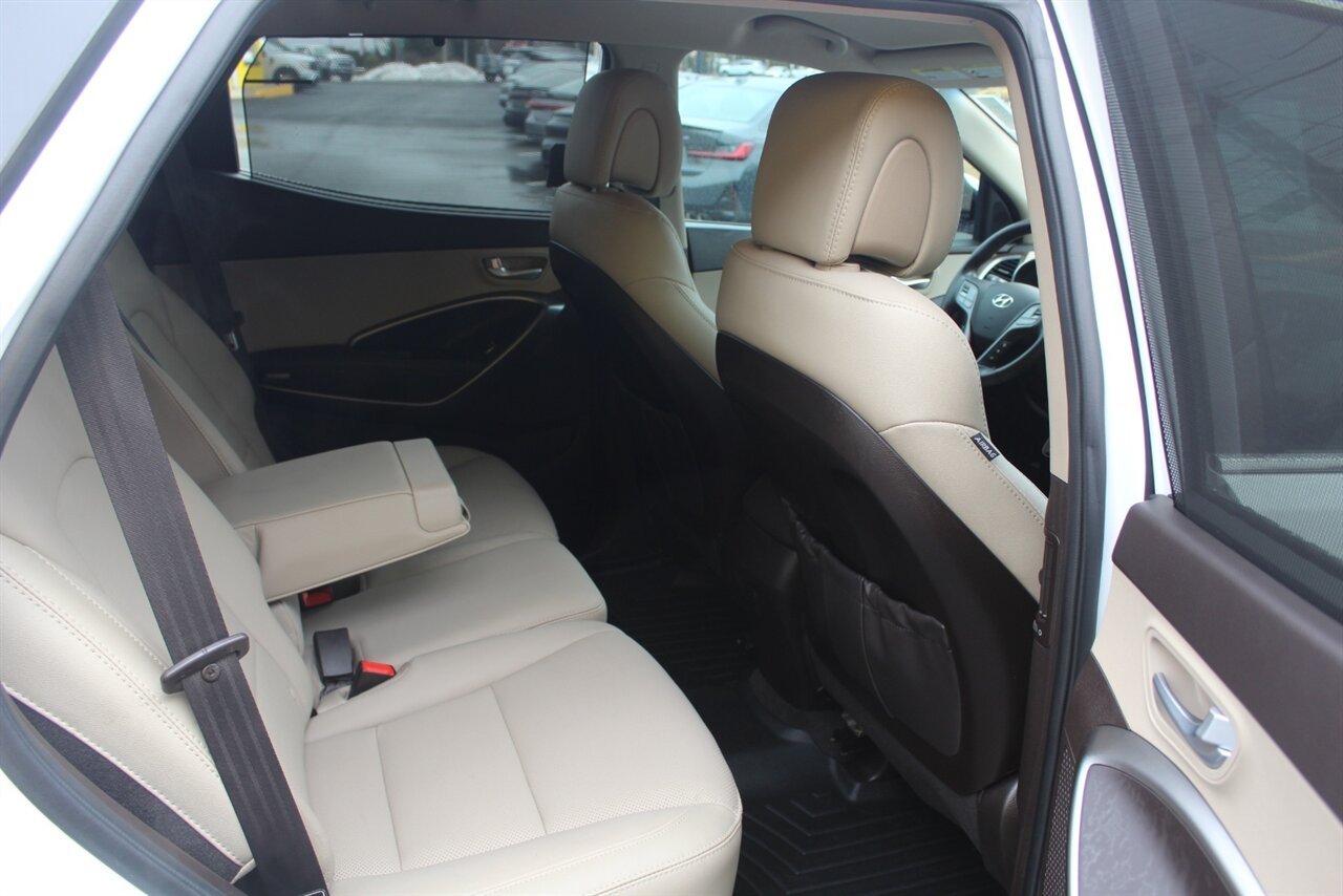2018 Hyundai Santa Fe Sport 2.4L - Photo 13 - Red Bank, NJ 07701