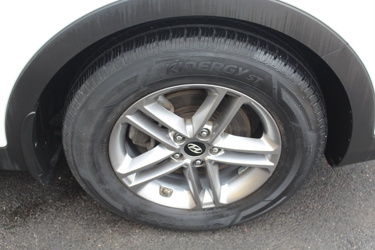 2018 Hyundai Santa Fe Sport 2.4L - Photo 23 - Red Bank, NJ 07701