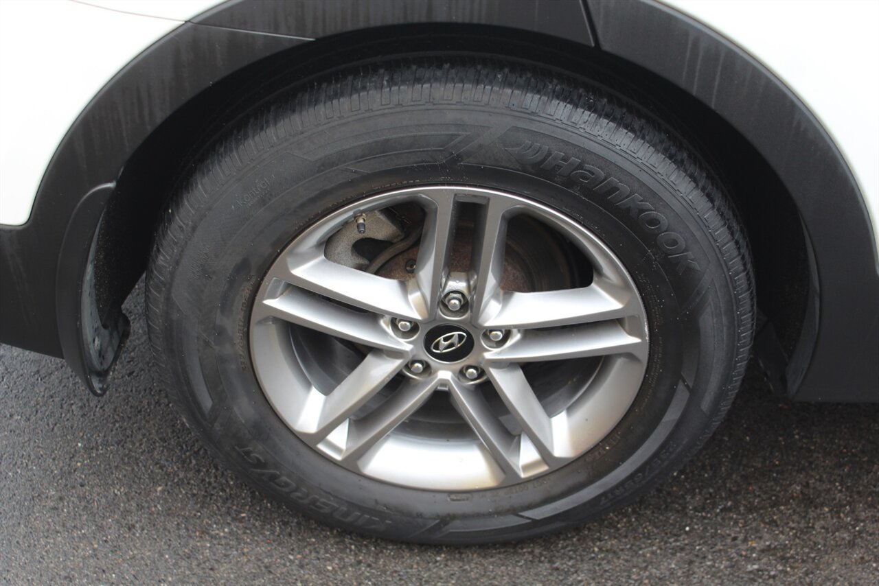 2018 Hyundai Santa Fe Sport 2.4L - Photo 22 - Red Bank, NJ 07701