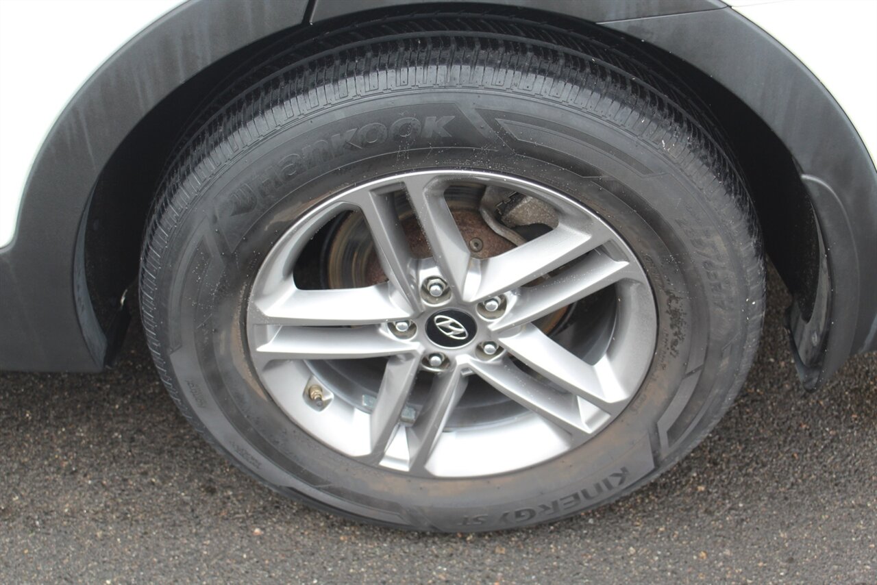 2018 Hyundai Santa Fe Sport 2.4L - Photo 25 - Red Bank, NJ 07701
