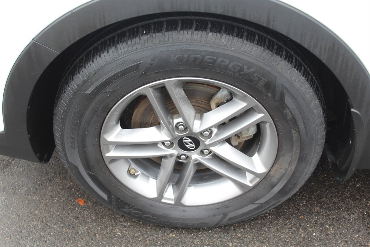 2018 Hyundai Santa Fe Sport 2.4L - Photo 24 - Red Bank, NJ 07701