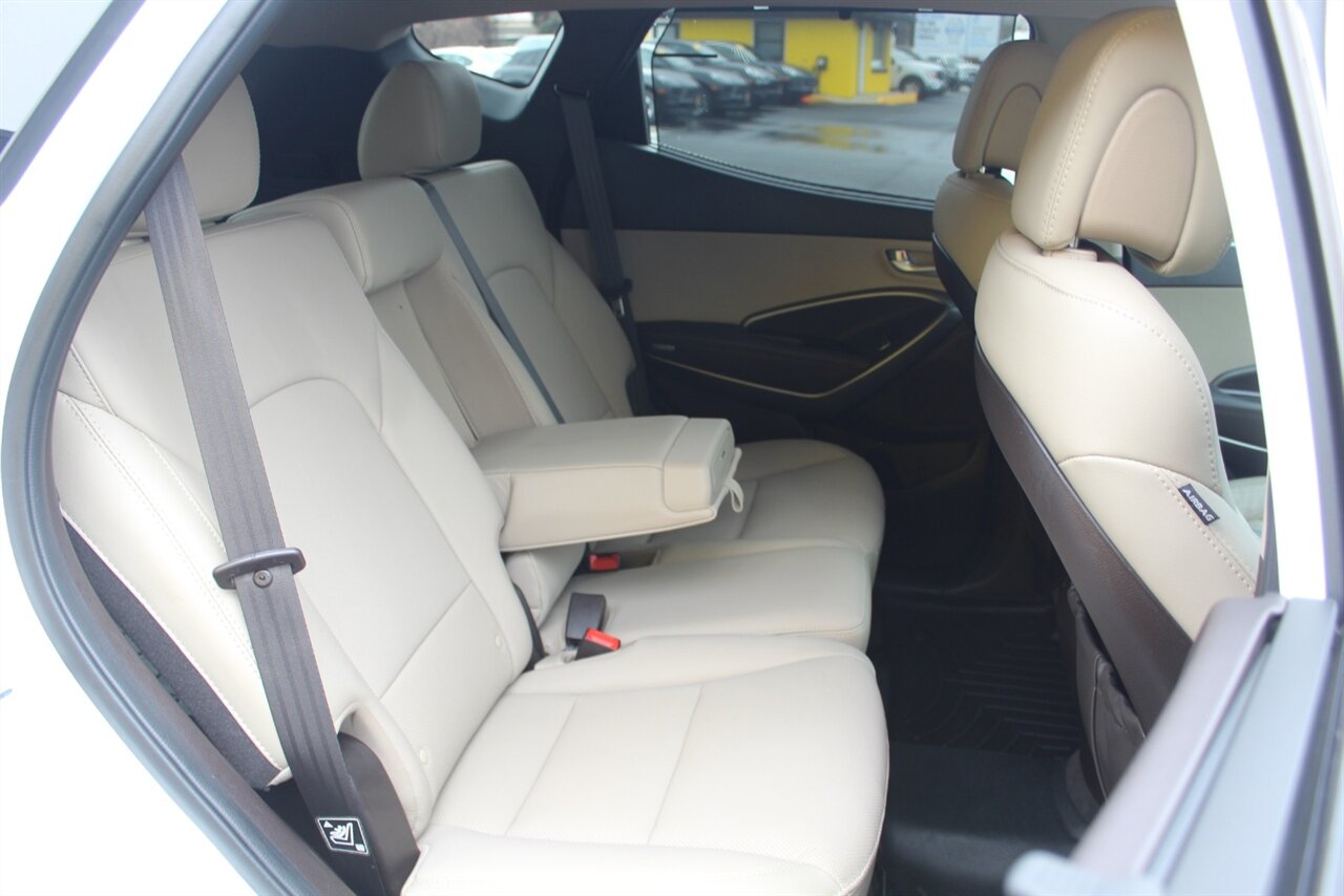 2018 Hyundai Santa Fe Sport 2.4L - Photo 14 - Red Bank, NJ 07701