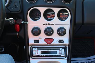 1999 Alfa Romeo Spider 2.0 TS   - Photo 7 - Red Bank, NJ 07701