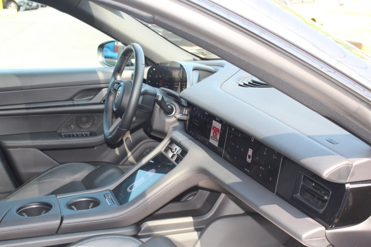 2021 Porsche Taycan 4S - Photo 22 - Red Bank, NJ 07701