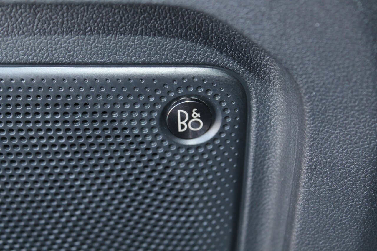 2020 Ford Escape Titanium - Photo 12 - Red Bank, NJ 07701