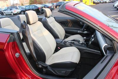 2016 Ford Mustang EcoBoost Premium   - Photo 13 - Red Bank, NJ 07701